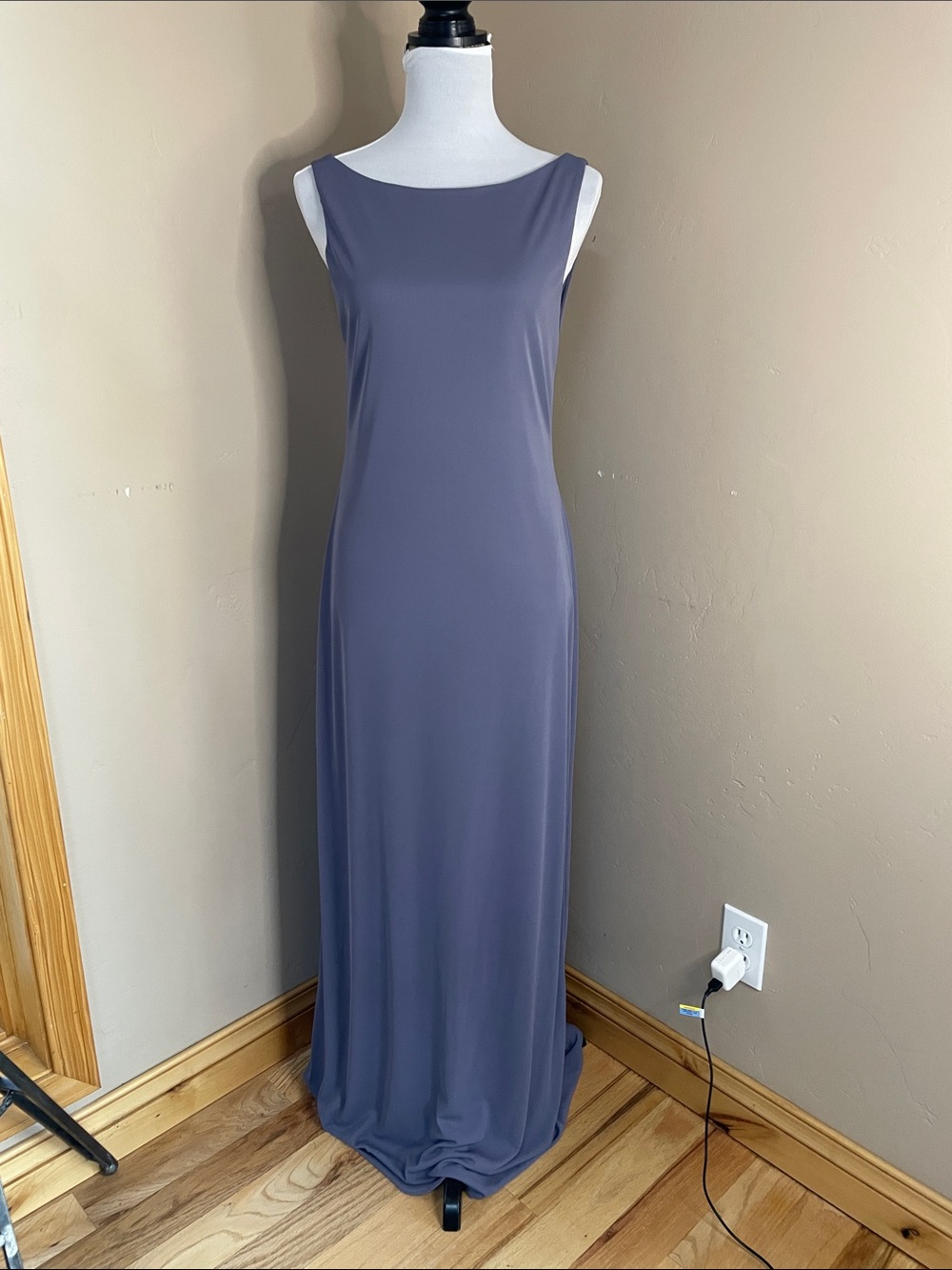Vintage Laundry Classic Sleeveless Open Back Maxi Dress in Lilac Grey, 12